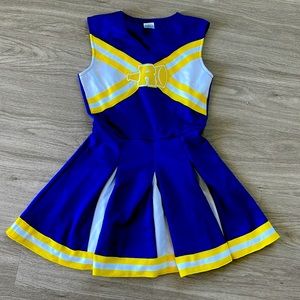 Cute Cheerleader Costume